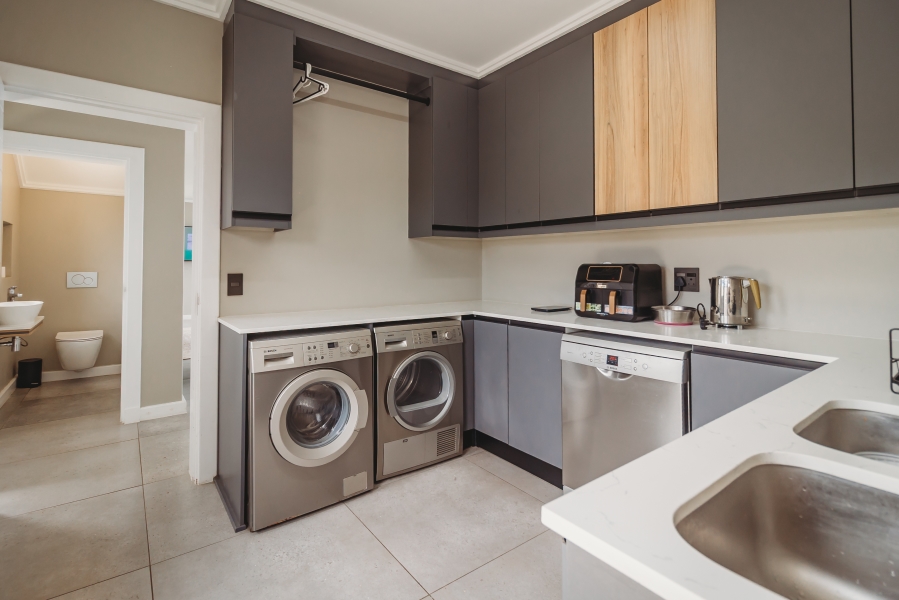 4 Bedroom Property for Sale in Le Grand Golf Estate Western Cape